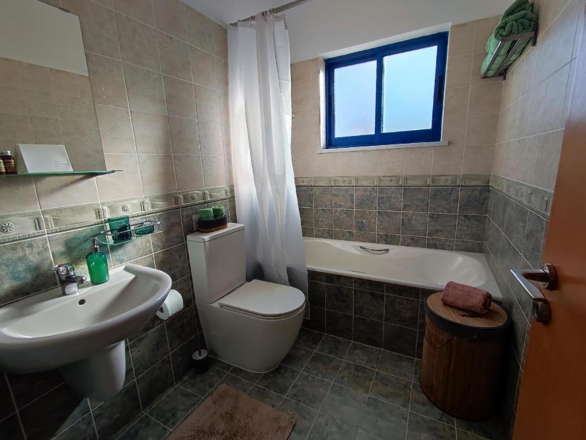 Marina Gardens Apartment Paphos Bagian luar foto