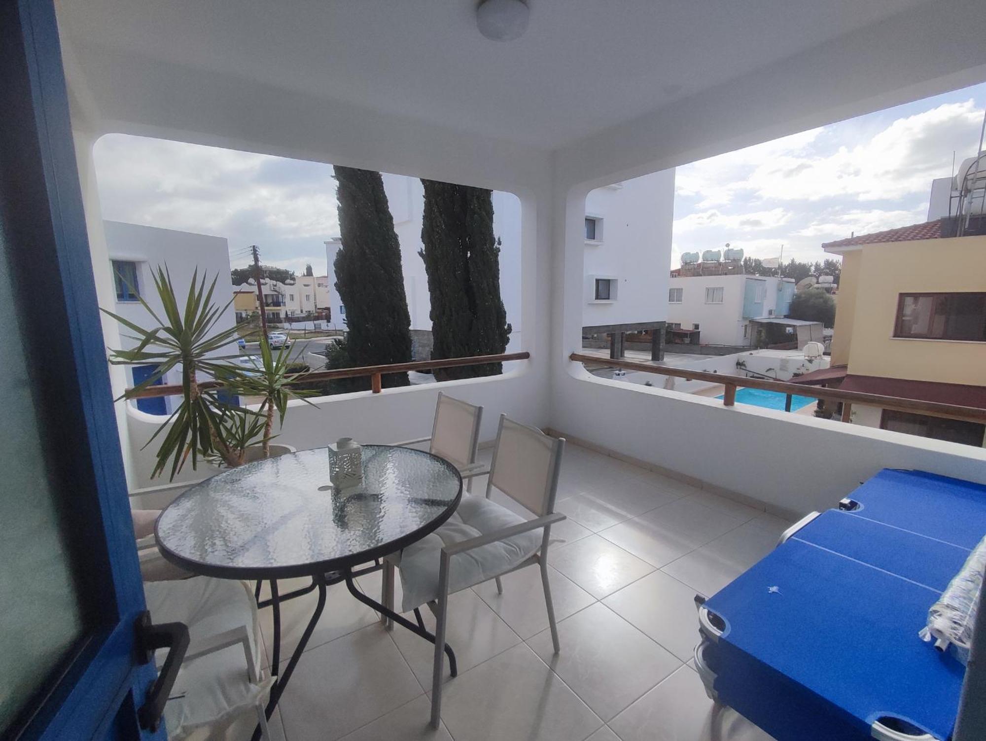 Marina Gardens Apartment Paphos Bagian luar foto