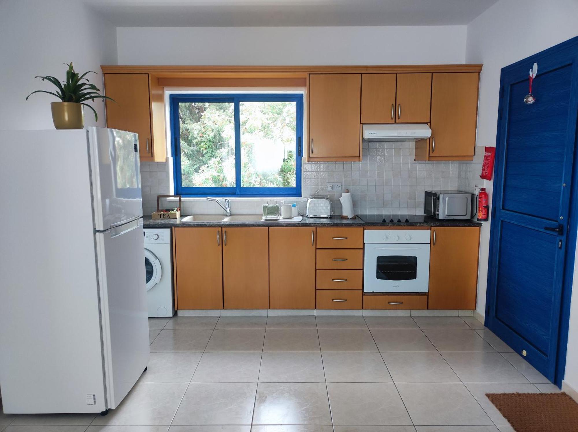 Marina Gardens Apartment Paphos Bagian luar foto