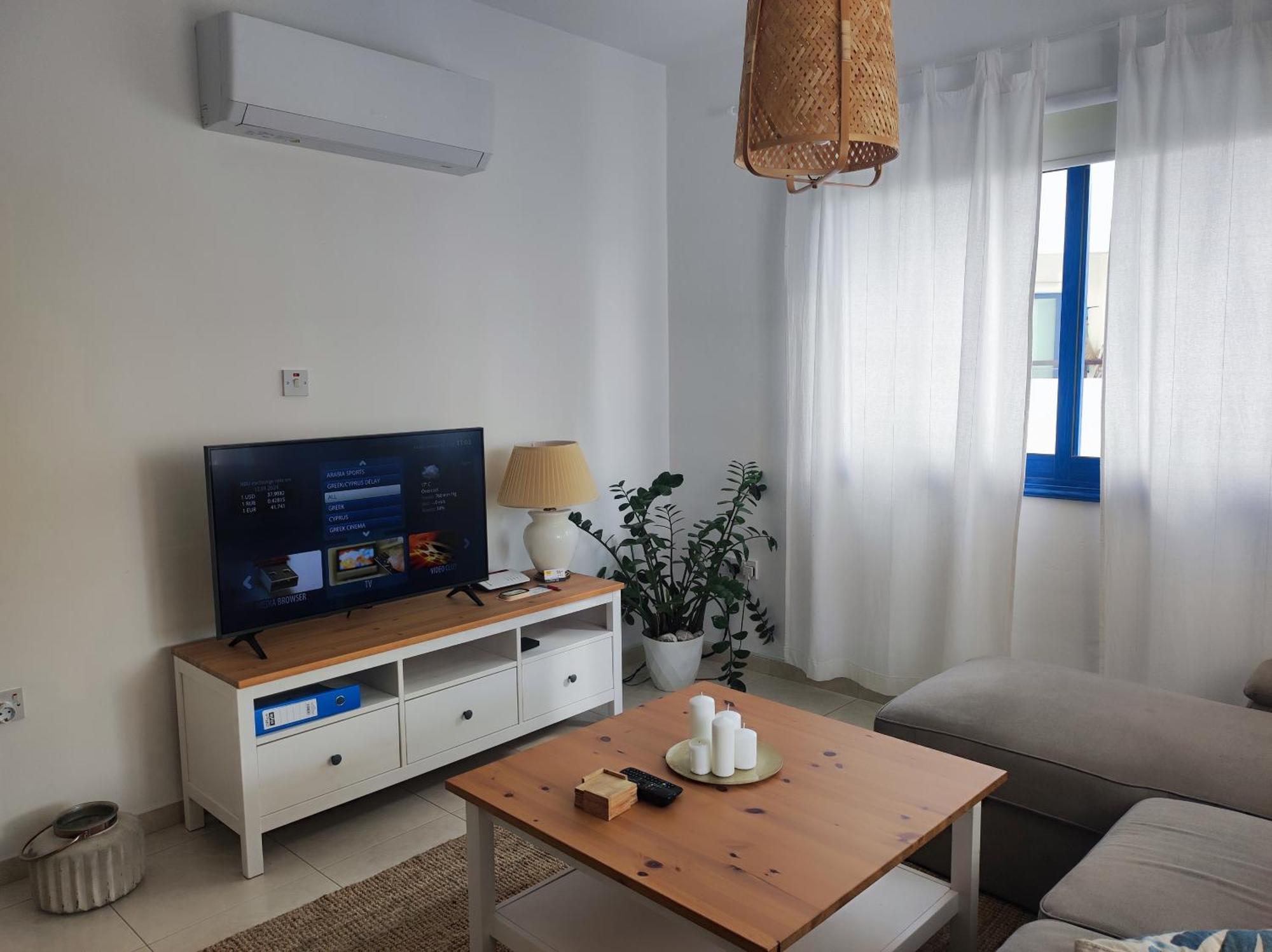 Marina Gardens Apartment Paphos Bagian luar foto
