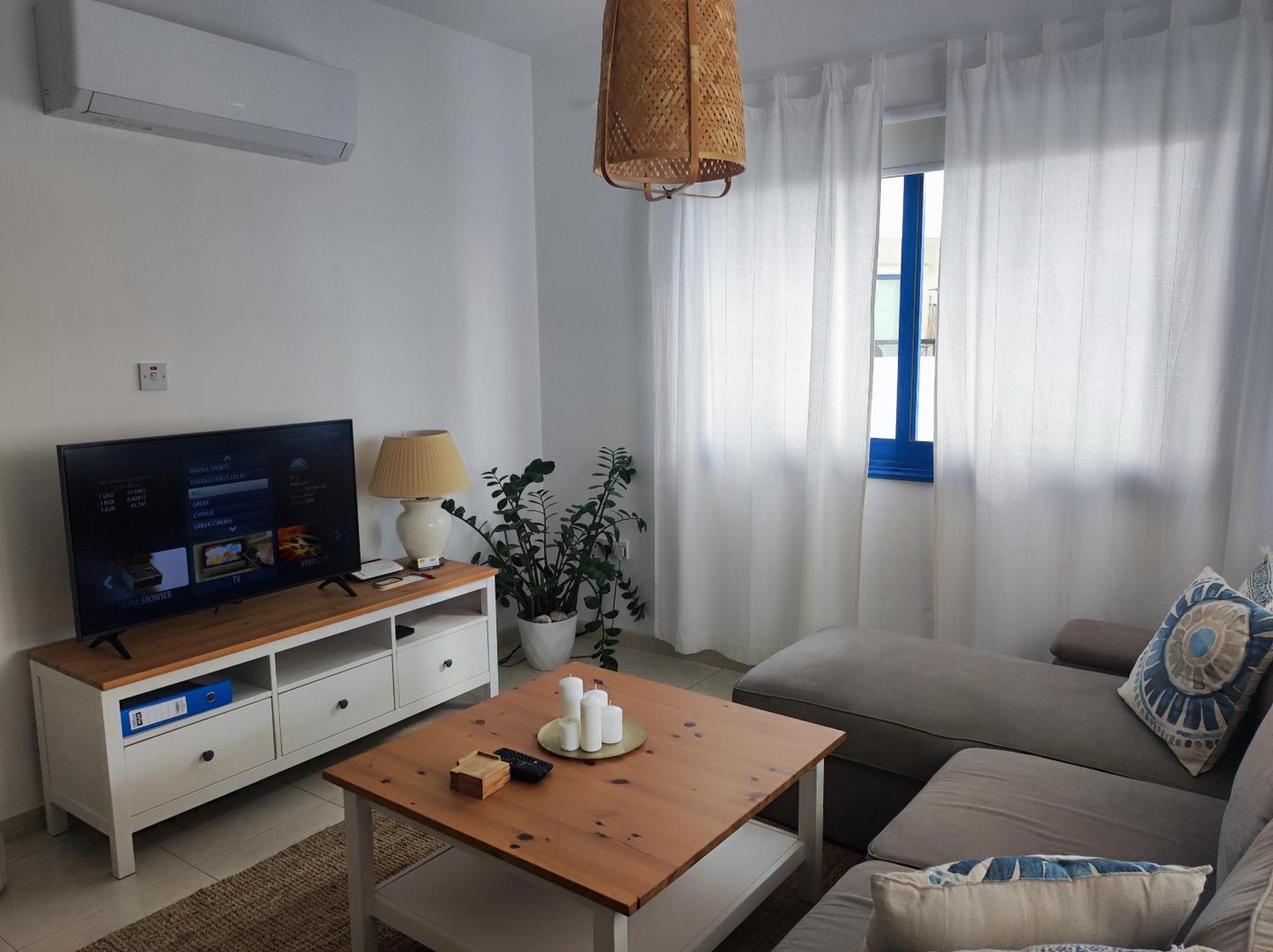 Marina Gardens Apartment Paphos Bagian luar foto